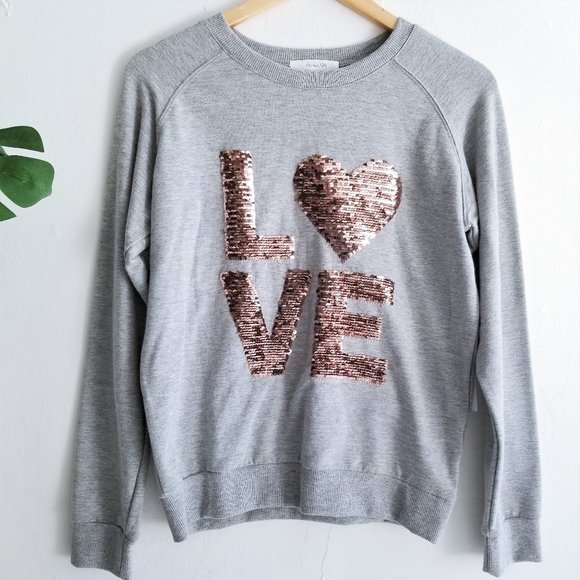 Gray Sweatshirt With Pink Sequin Lettering "love"